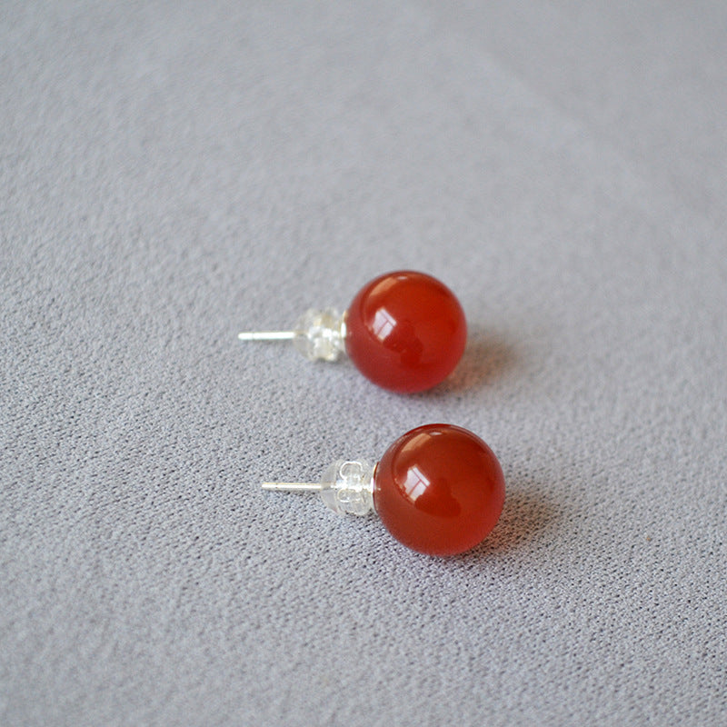Charming Silver Earring for Any Occasion