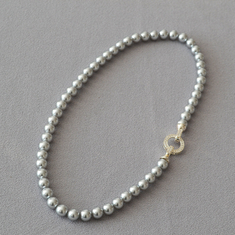 Classic Pearl Necklace with Timeless Appeal