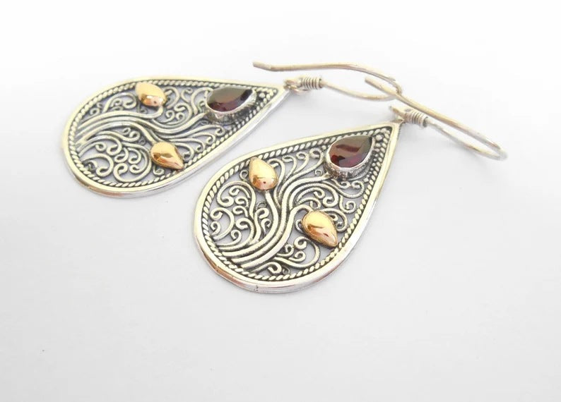 Vintage Handmade Earring