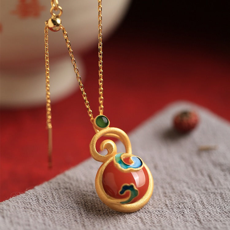 Beautiful Silver Necklace with Unique Style