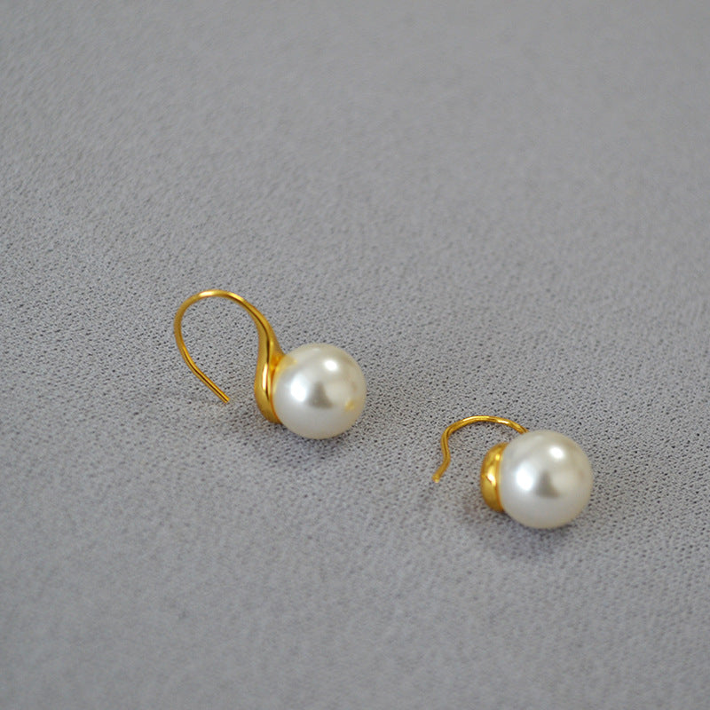 Stunning Pearl Earring for Daily Wear