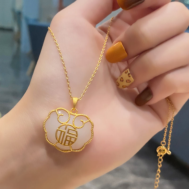 Classic Necklace with Timeless Appeal