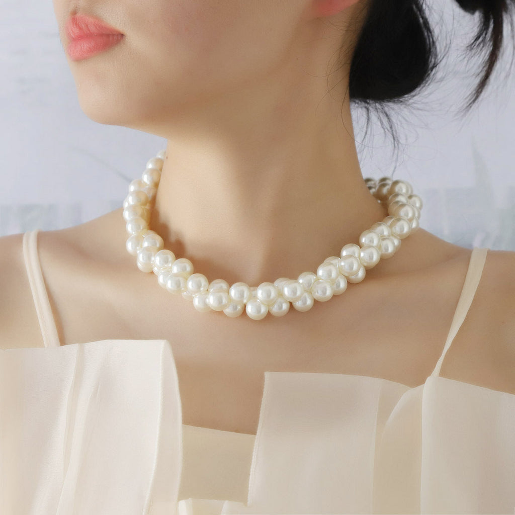 Charming Pearl Necklace for Any Occasion