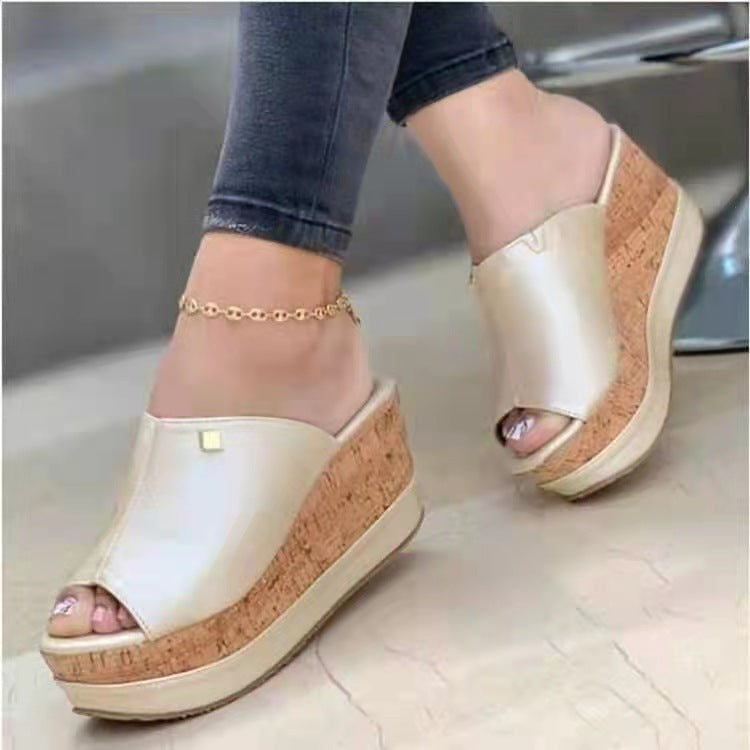 Chic Orthopedic Sandals with Unique Design