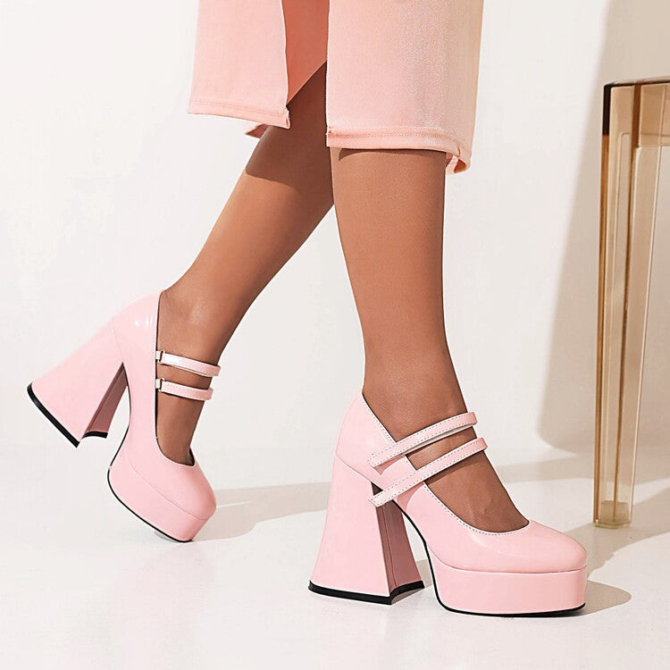 Graceful Orthopedic Sandals for Modern Look