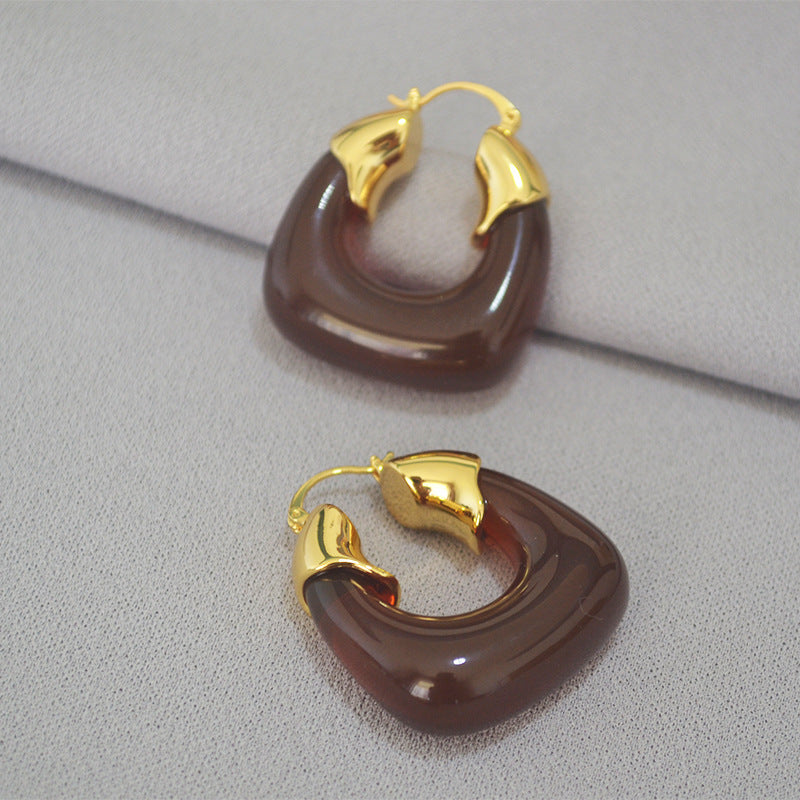 Romantic Gold Earring for Special Moments