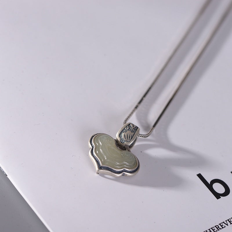 Beautiful Silver Necklace with Unique Style
