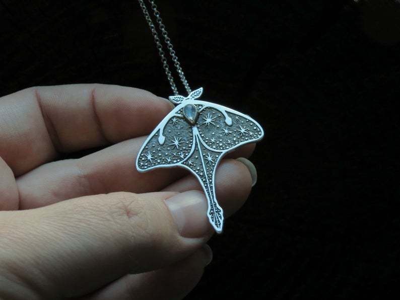 Classic Necklace with Timeless Appeal