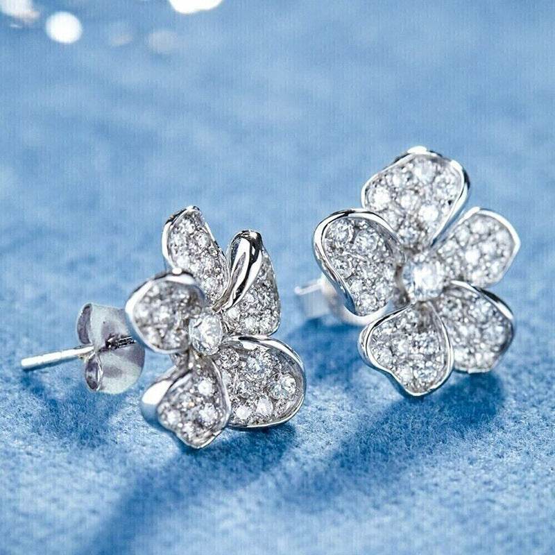 Elegant Earring for Every Occasion