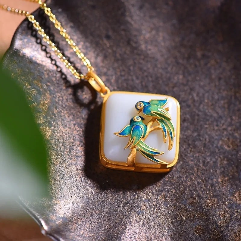 Elegant Silver Necklace for Every Occasion