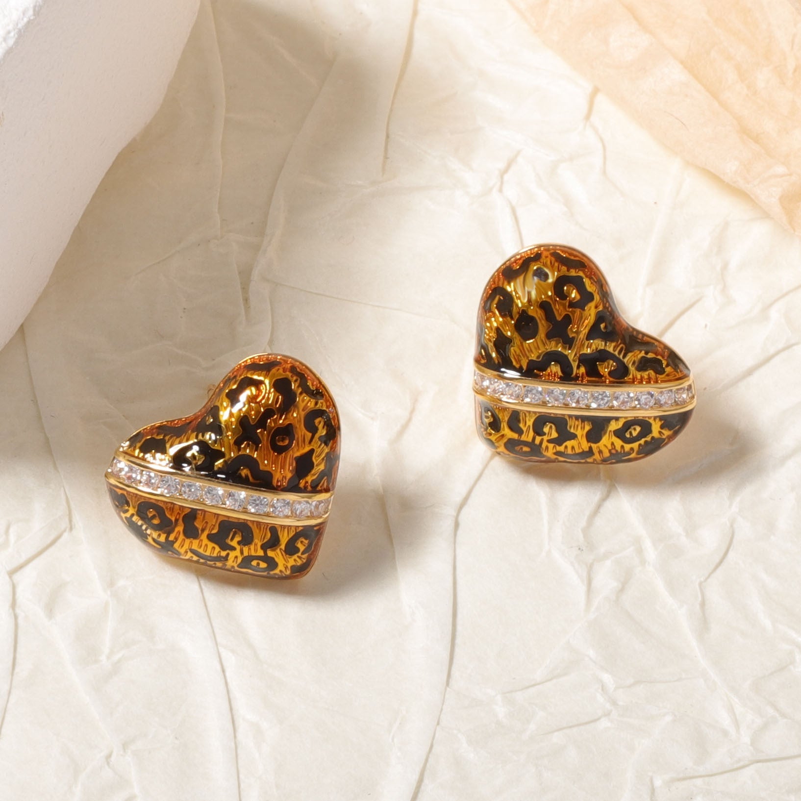 Charming Earring for Any Occasion