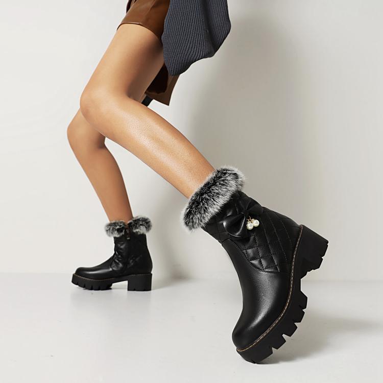 Graceful Orthopedic Boots for Modern Look