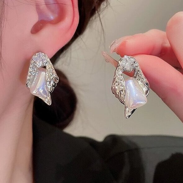 Delicate Artisan Pearl Earring