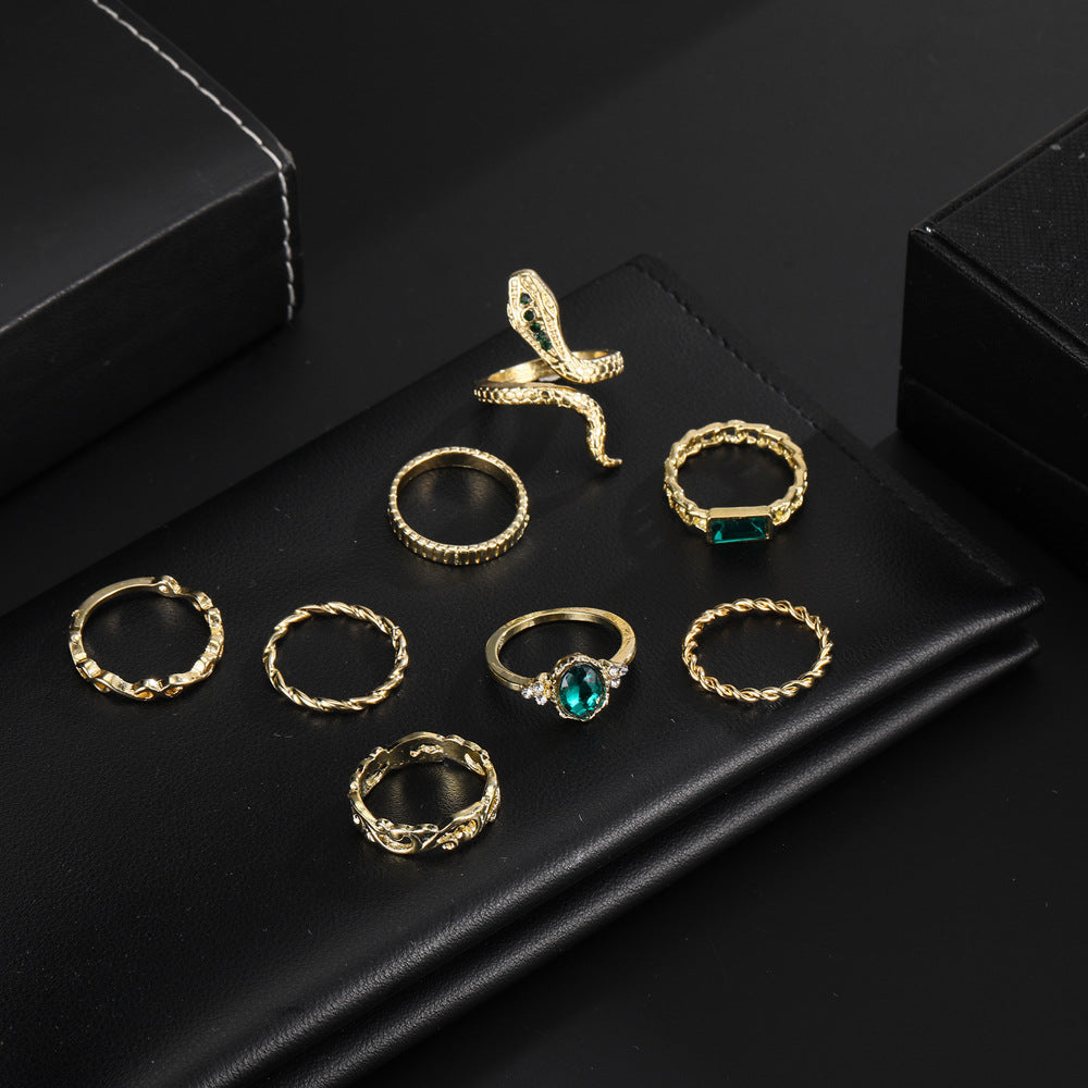 Classic Gold Bracelet with Timeless Appeal