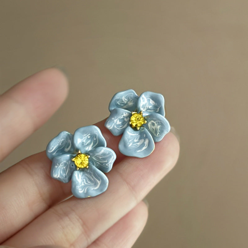 Classic Earring with Timeless Appeal