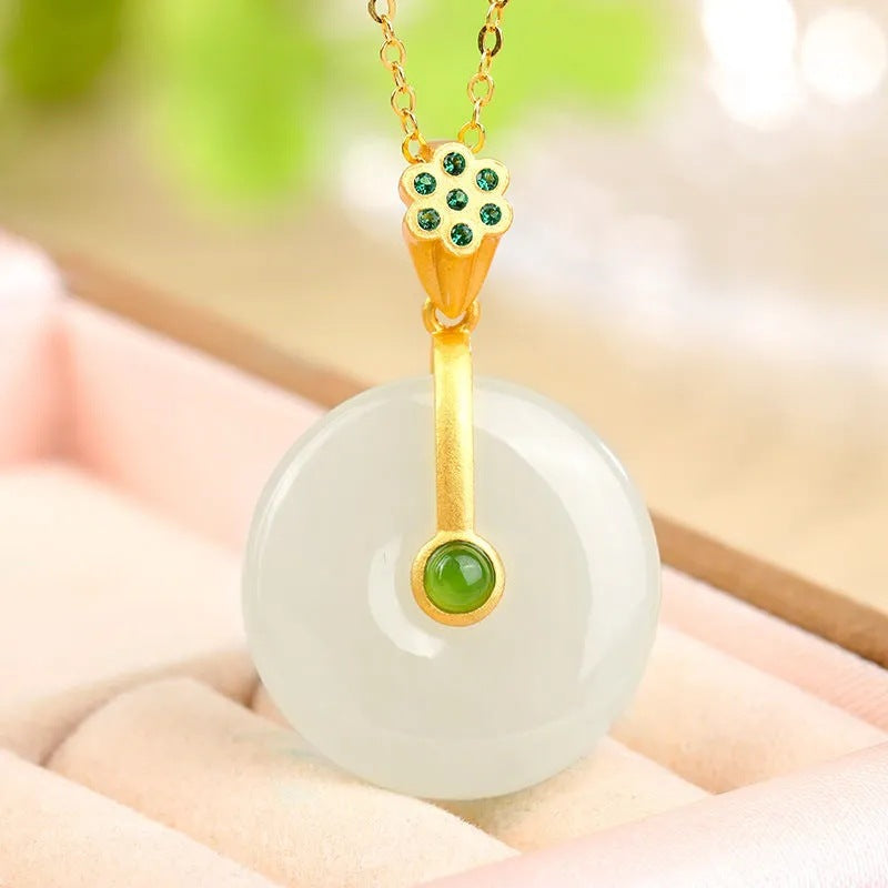 Charming Gold Necklace for Any Occasion