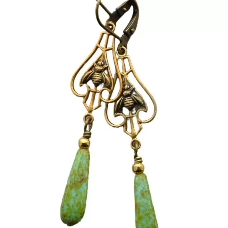 Beautiful Gold Earring with Unique Style