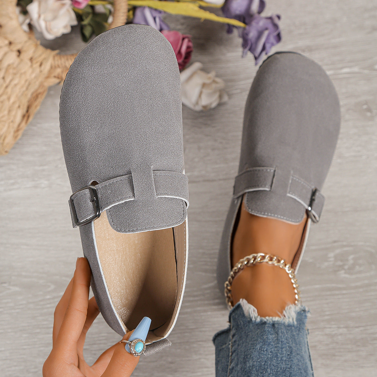 Chic Orthopedic Sneakers with Unique Design