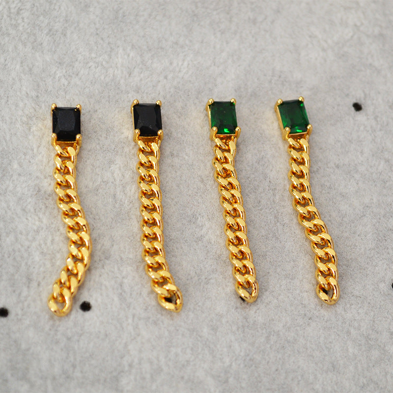 Charming Gold Earring for Any Occasion