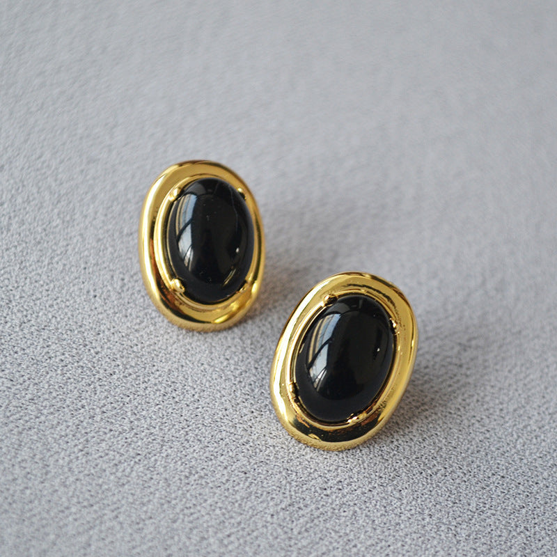 Stunning Gold Earring for Daily Wear