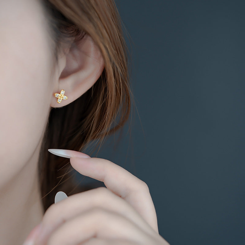 Romantic Earring for Special Moments