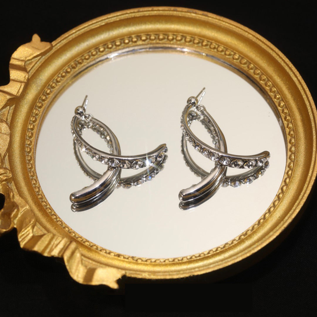Charming Piece for Any Occasion