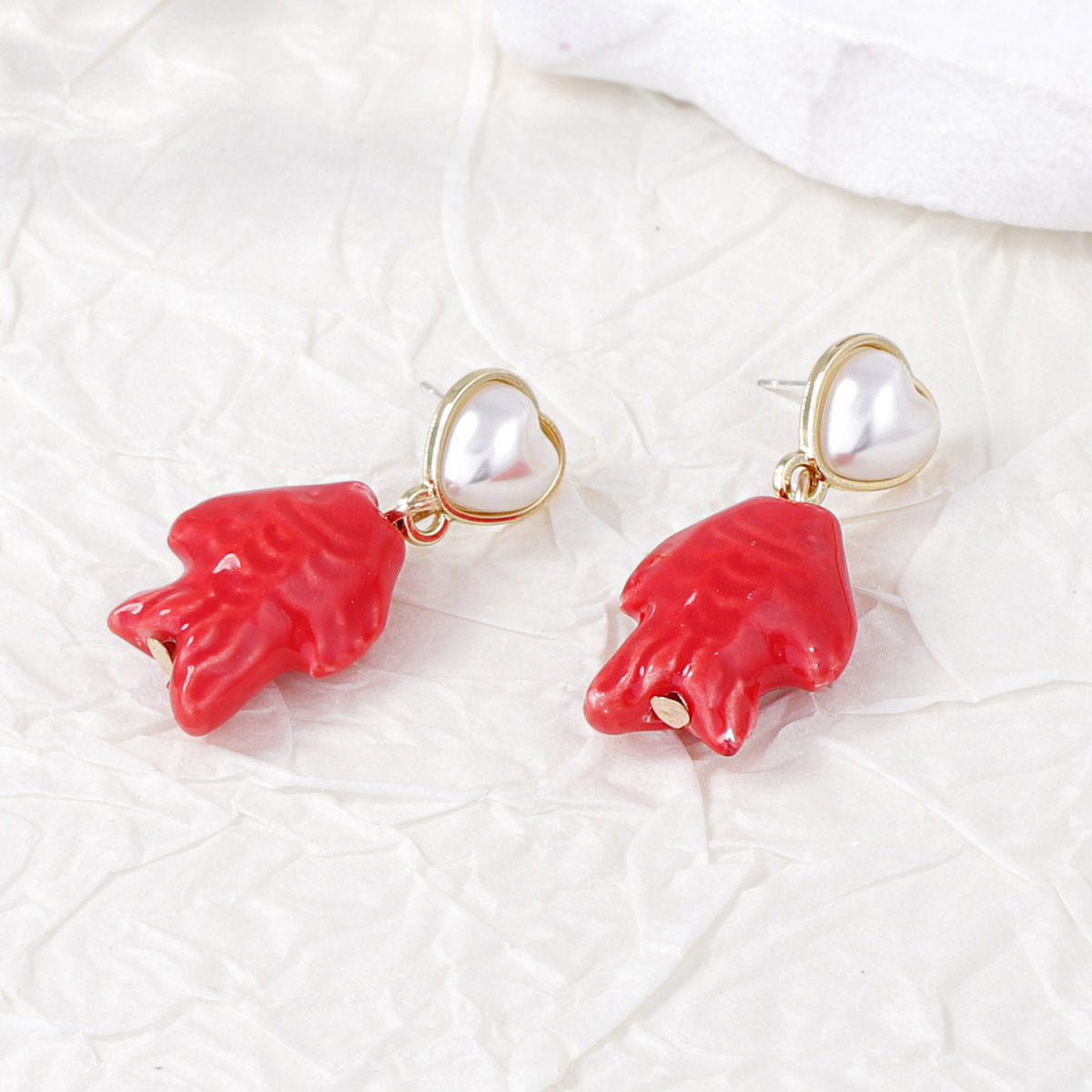 Classic Pearl Earring with Timeless Appeal