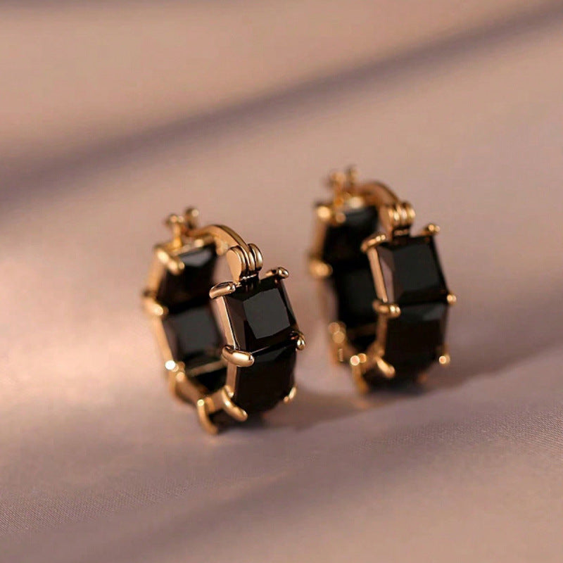 Elegant Earring for Every Occasion