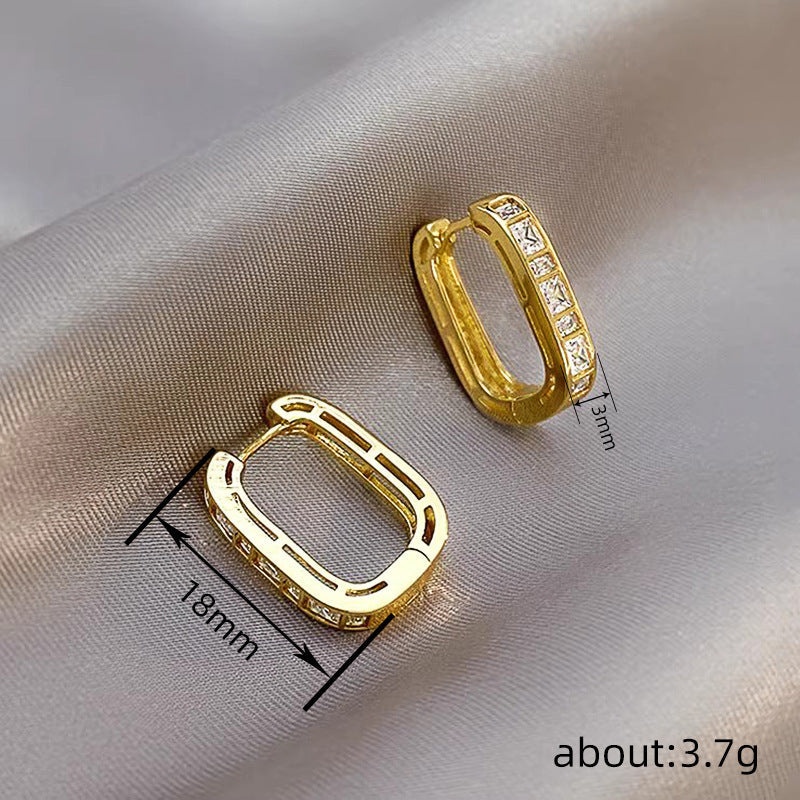 Stunning Earring for Daily Wear