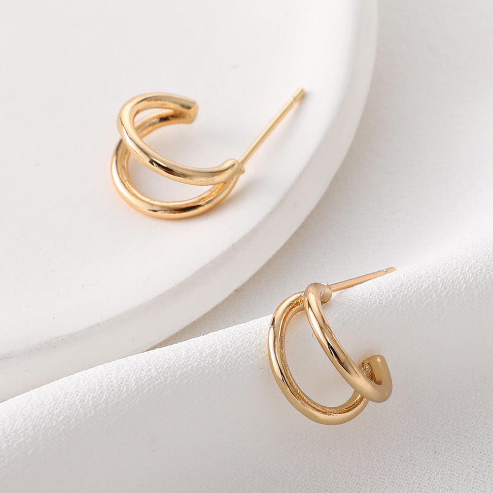 Elegant Gold Earring for Every Occasion