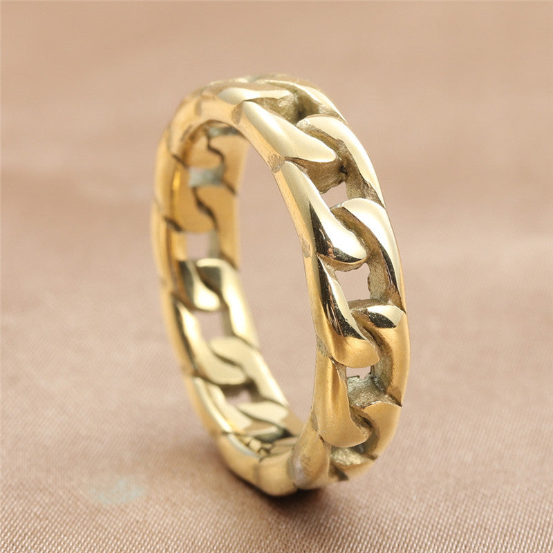 Classic Chain with Timeless Appeal