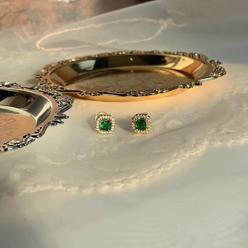 Stunning Earring for Daily Wear