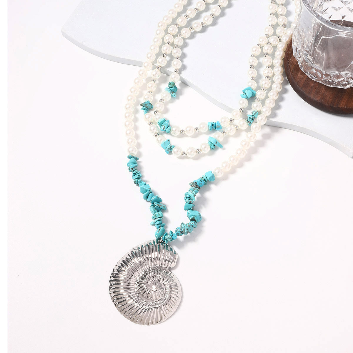 Classic Pearl Necklace with Timeless Appeal