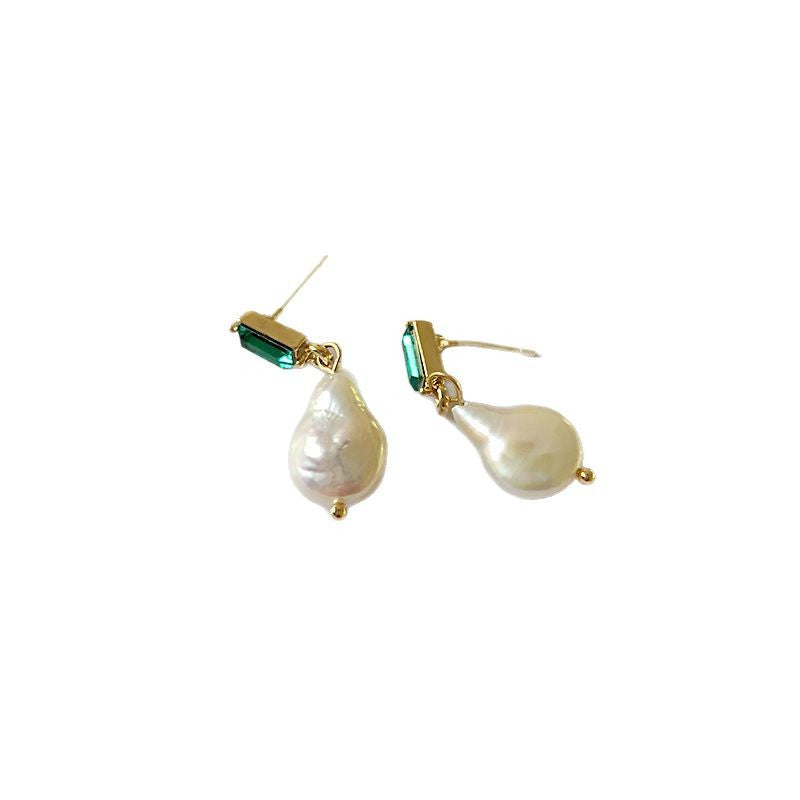 Beautiful Silver Earring with Unique Style
