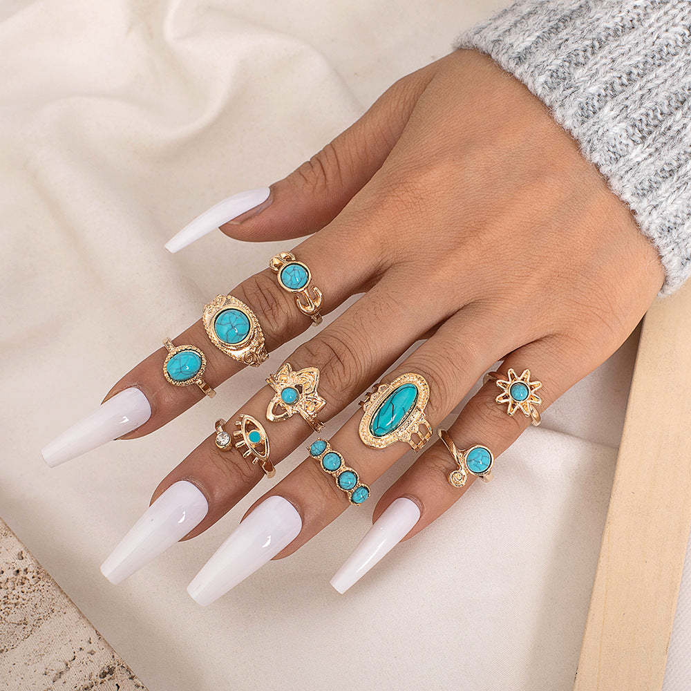 Beautiful Set with Unique Style