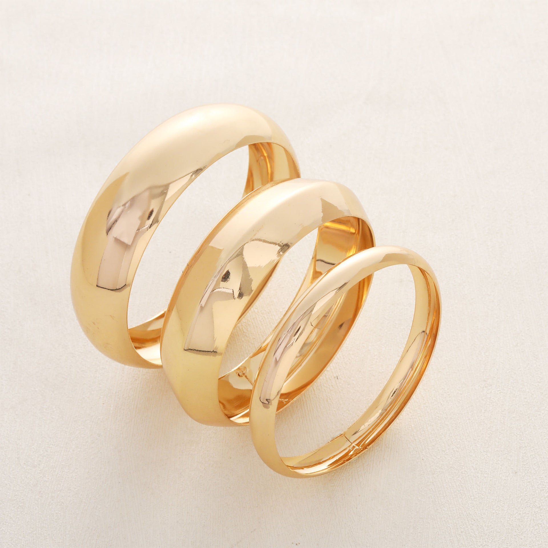 Beautiful Gold Bracelet with Unique Style
