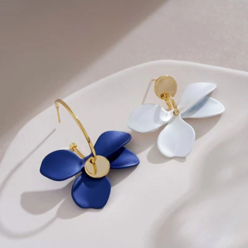 Classic Earring with Timeless Appeal