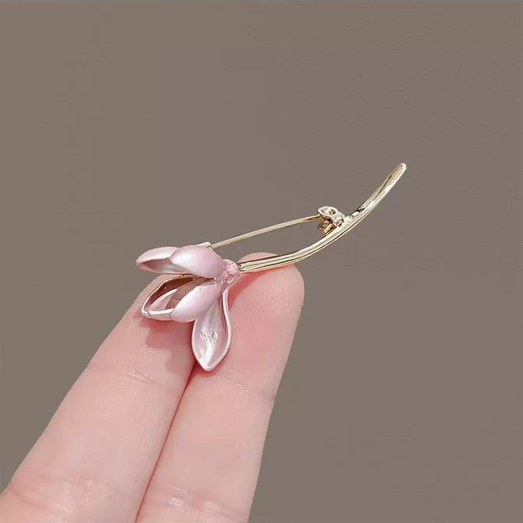 Charming Piece for Any Occasion