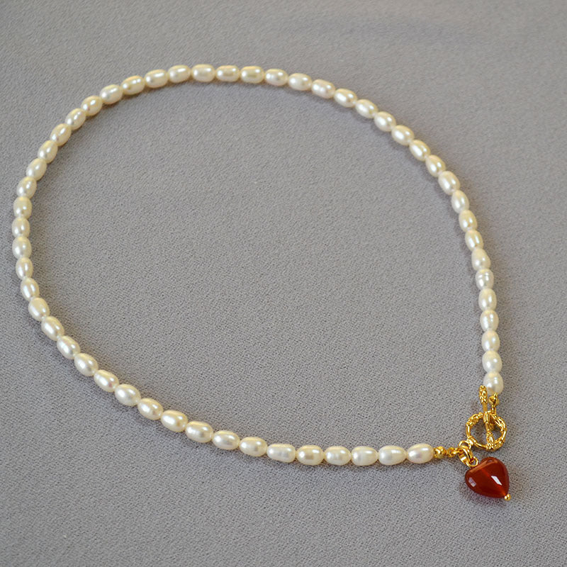 Romantic Pearl Necklace for Special Moments