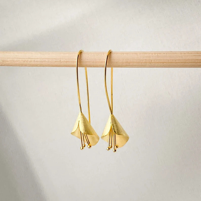 Charming Earring for Any Occasion