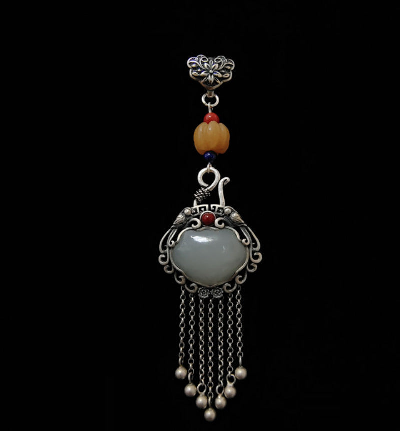Charming Silver Pendant for Any Occasion