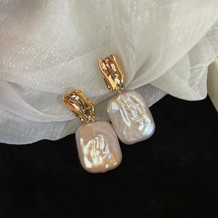 Elegant Pearl Earring for Every Occasion