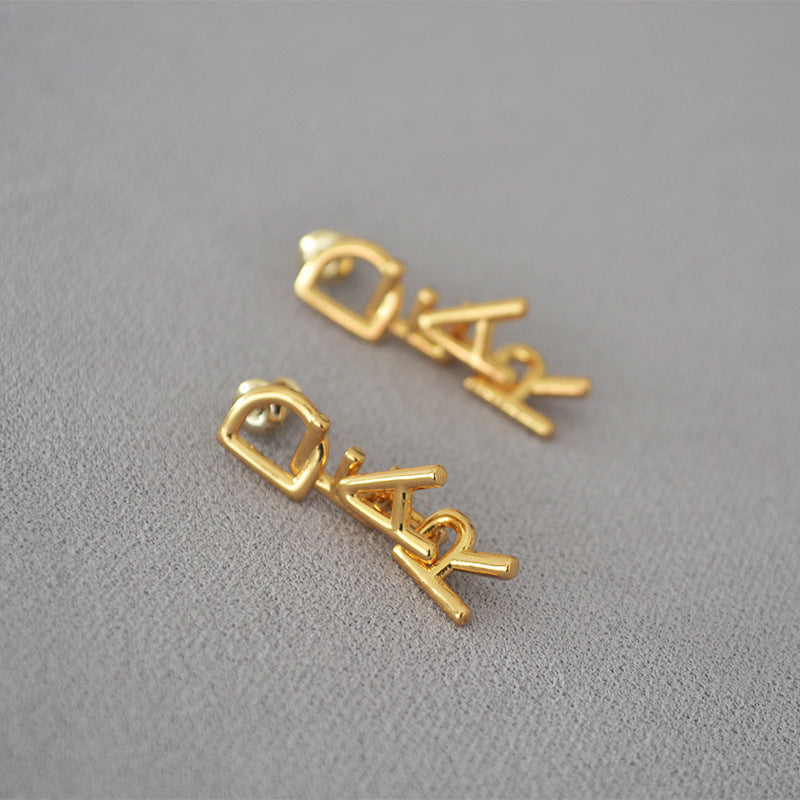 Romantic Silver Earring for Special Moments