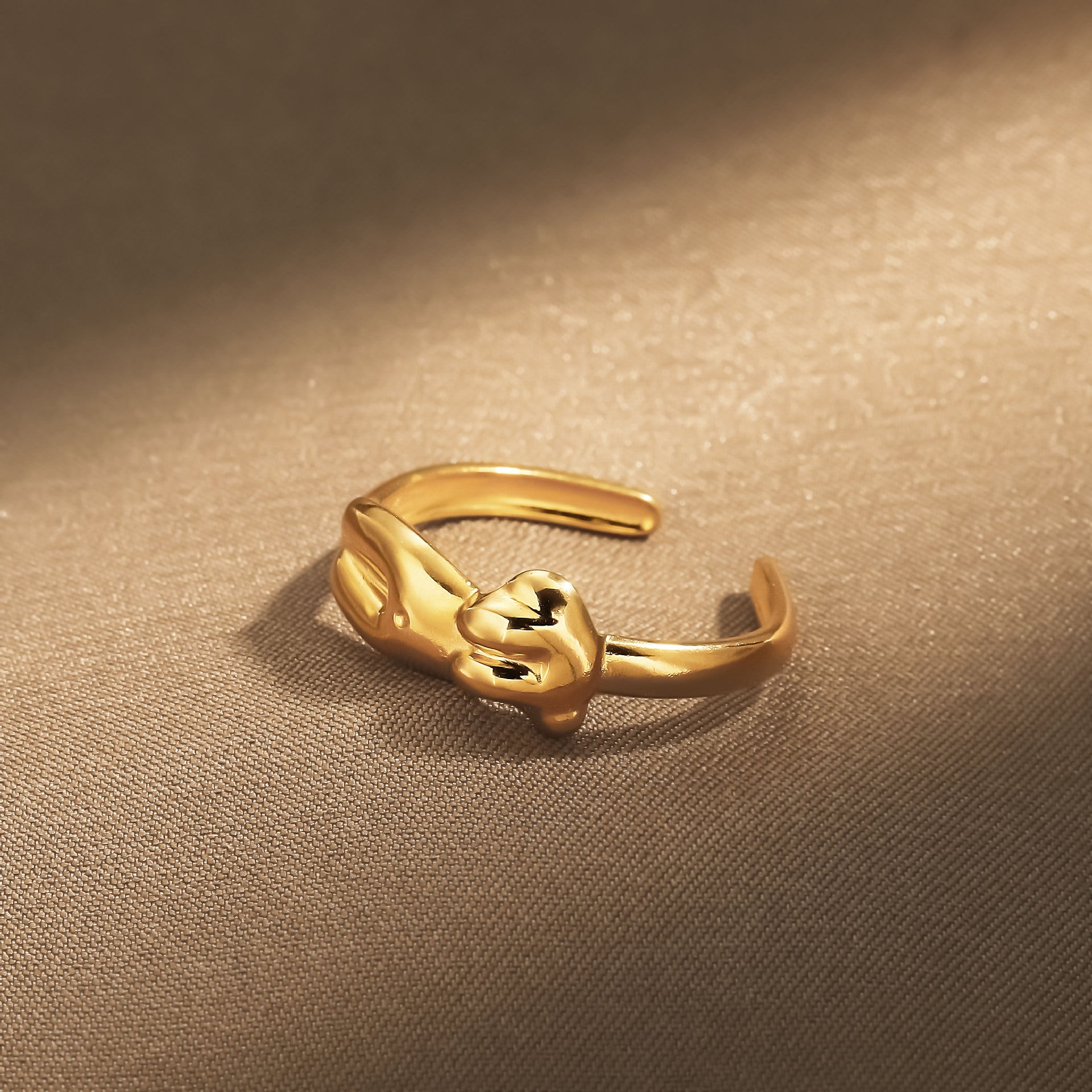 Elegant Gold Ring for Every Occasion
