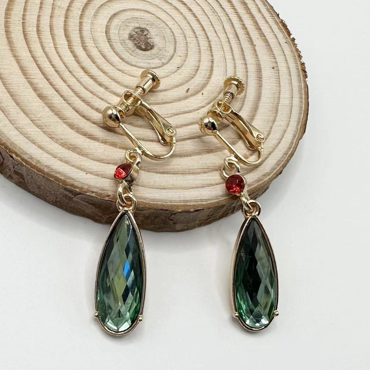 Classic Earring with Timeless Appeal