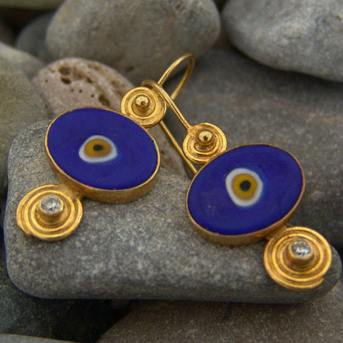 Classic Earring with Timeless Appeal