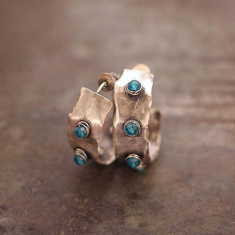 Charming Piece for Any Occasion