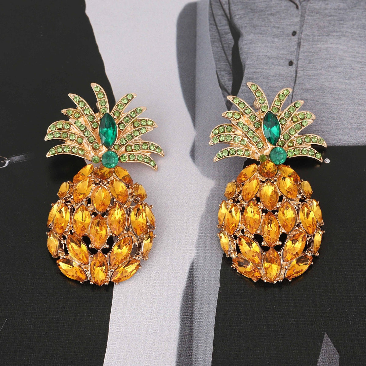 Charming Earring for Any Occasion