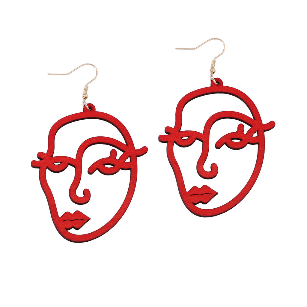 Charming Earring for Any Occasion