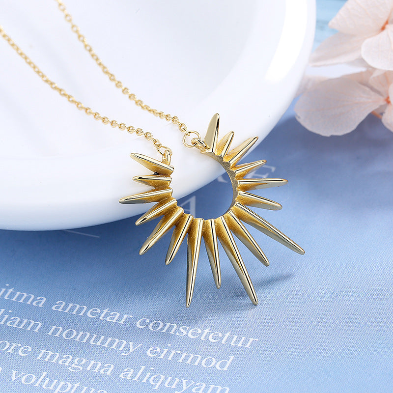 Stunning Gold Necklace for Daily Wear